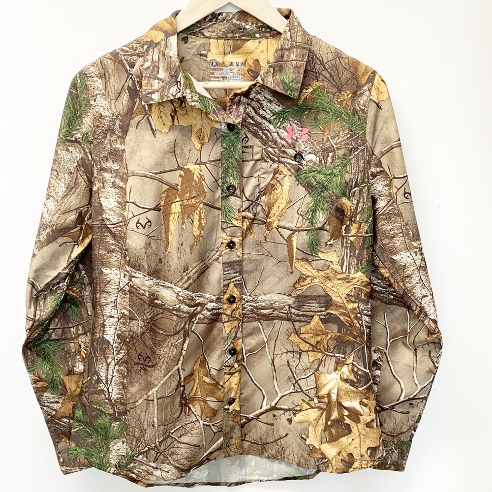 Under Armour Women's Long Sleeve Camo Top, SZ M